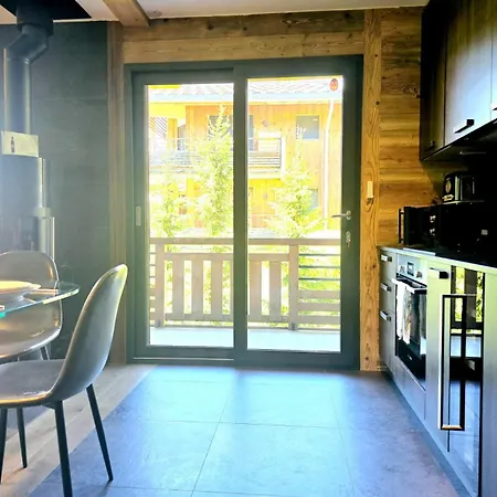 Elegant 3 Bedrooms 아파트 프라즈쉬아를리