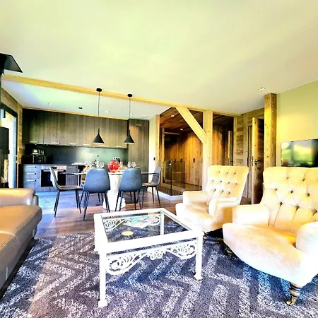 아파트 Elegant 3 Bedrooms *