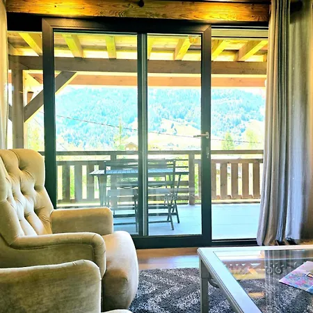 아파트 Elegant 3 Bedrooms 프라즈쉬아를리