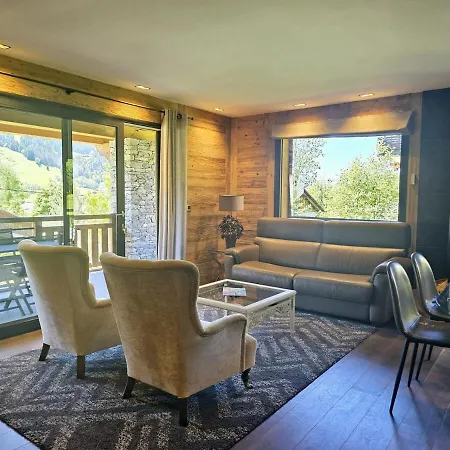 Elegant 3 Bedrooms Διαμέρισμα