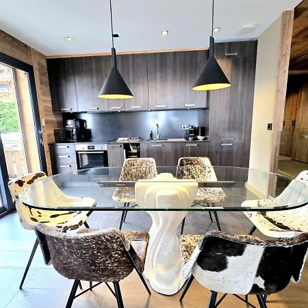 Elegant 3 Bedrooms Διαμέρισμα *